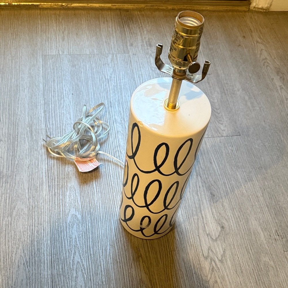White and Black Swirl Table Lamp